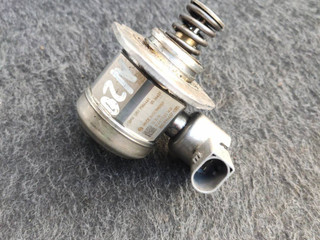 ТНВД BMW 5 серия F07/F10/F11 [рестайлинг] 2013, 2.0 л., бензин, АКПП, седан, 7584461, 0261520148
