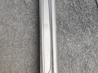 накладка на порог внутренняя BMW X2 F39 2020, 2.0 л., B48 A20 A, бензин, белый, внедорожник 5 дв., правый руль, 7263315
