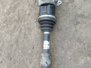 полуось передняя правая (приводной вал, ШРУС) BMW X2 F39 2020, 2.0 л., B48 A20 A, бензин, белый, внедорожник 5 дв., правый руль, 8681530