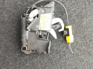 замок капота BMW X2 F39 2020, 2.0 л., B48 A20 A, бензин, белый, внедорожник 5 дв., правый руль, 8737701