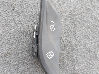 Кнопка блокировки двери BMW M5 F90 2019, 4.4 л., i, S63 B44 B, бензин, АКПП, седан, полный привод, правый руль, 9860546