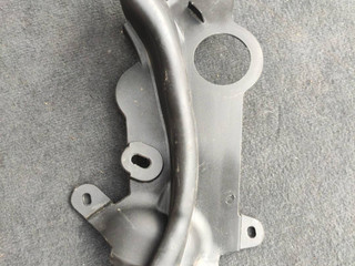 уплотнитель подкапотного пространства BMW M5 F90 2019, 4.4 л., i, S63 B44 B, бензин, АКПП, седан, полный привод, правый руль, 7349602, 8070084