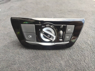 переключатель света BMW M5 F90 2019, 4.4 л., i, S63 B44 B, бензин, АКПП, седан, полный привод, правый руль, 9493733, 61319493733