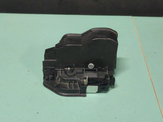 замок двери передней правой BMW 5 серия F07/F10/F11 2010, 3.0 л., i, N55 B30 A, бензин, АКПП, белый, хетчбэк 5 дв., задний привод, 7229458