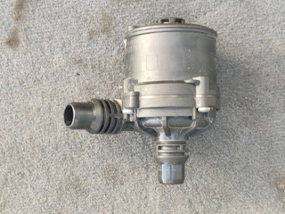 насос антифриза дополнительный BMW M8 F91/92 F91 2020, 4.4 л., i, S63 B44 B, бензин, АКПП, 490, кабриолет, полный привод, правый руль, 64116834923, 6834923
