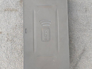 Беспроводное зарядное устройство BMW M8 F91/92 F91 2020, 4.4 л., i, S63 B44 B, бензин, АКПП, 490, кабриолет, полный привод, правый руль, 5A0E550, 864785174