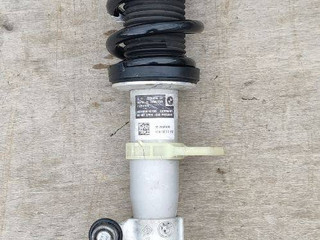 амортизатор передний правый BMW M8 F91/92 F91 2020, 4.4 л., i, S63 B44 B, бензин, АКПП, 490, кабриолет, полный привод, правый руль, 6861200, 31317856896, 7856896
