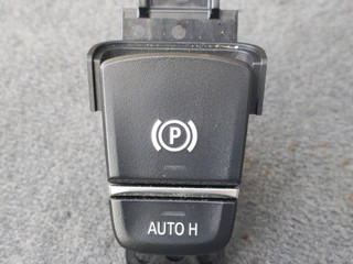 кнопка ручного тормоза (ручника) BMW X3 M F97 2019, 3.0 л., S58B30A, бензин, АКПП, внедорожник 5 дв., полный привод, 61319109311, 9109311