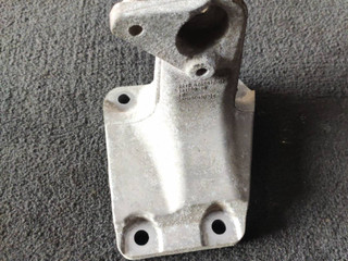 кронштейн двигателя BMW 4 серия F32/F33 F32 2015, 2.0 л., N47 D20 C, дизель, АКПП, 475, купе, правый руль, 22116788612, 6788612