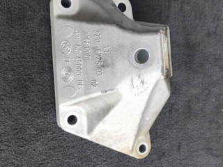 кронштейн двигателя BMW 7 серия F01/F02 2011, 4.4 л., N63 B44 A, бензин, АКПП, седан, 6775903