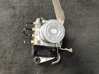 блок ABS BMW i3 L01 I01 2014, 0.6 л., бензин, электро, задний привод, правый руль, 6869933, 6869934