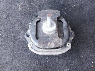 подушка крепления двигателя BMW X5 F15 (2013 - 2018), 4.0 л., гибрид, АКПП, a52, внедорожник 5 дв., полный привод, правый руль, 6864335