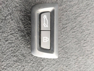кнопка открытия багажника BMW X4 M F98 2019, 3.0 л., S58B30A, бензин, АКПП, внедорожник 5 дв., полный привод, правый руль, 9275121, 61319275121