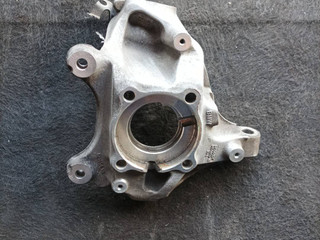 кулак поворотный левый BMW 2 серия F44 2020, 1.5 л., i, B38 A15 A, бензин, АКПП, седан, передний привод, 6876645