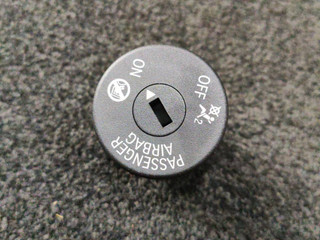 замок подушки безопасности BMW 2 серия F44 2020, 1.5 л., i, B38 A15 A, бензин, АКПП, седан, передний привод, 9483731