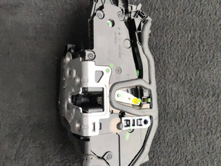 замок двери передней правой BMW 2 серия F44 2020, 1.5 л., i, B38 A15 A, бензин, АКПП, седан, передний привод, 7956148