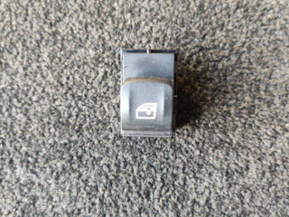 кнопка стеклоподъемника двери BMW 2 серия F44 2020, 1.5 л., i, B38 A15 A, бензин, АКПП, седан, передний привод, 7950756