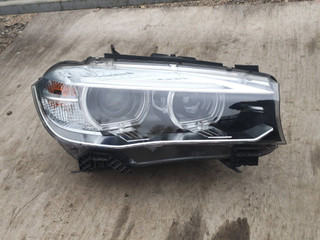 фара правая BMW X5 F15 (2013 - 2018), 4.0 л., гибрид, АКПП, a52, внедорожник 5 дв., полный привод, правый руль, 7290056