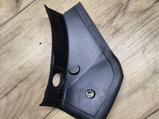 водосток крышки багажника BMW 1 серия F40 2020, 2.0 л., B48A20E, бензин, АКПП, белый, хетчбэк 5 дв., полный привод, 7450665, 63217450665