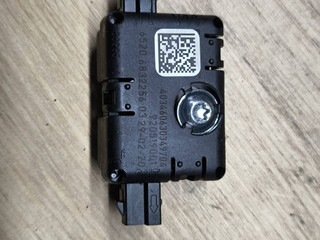 Заграждающий контур BMW 1 серия F40 2020, 2.0 л., B48A20E, бензин, АКПП, белый, хетчбэк 5 дв., полный привод, 6832256, 65206832256