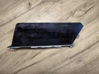 монитор мультимедиа BMW 1 серия F40 2020, 2.0 л., B48A20E, бензин, АКПП, белый, хетчбэк 5 дв., полный привод, 9826391