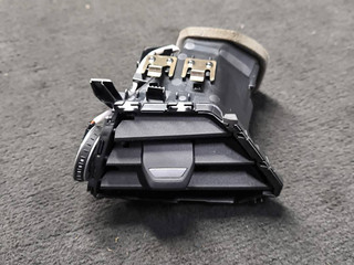 дефлектор обдува салона BMW 2 серия G42 2022, 3.0 л., B58B30, бензин, АКПП, купе, полный привод, 6848620