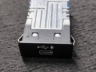 разъем AUX / USB BMW 2 серия G42 2022, 3.0 л., B58B30, бензин, АКПП, купе, полный привод, 8711939