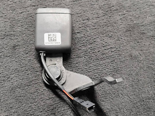 замок ремня безопасности BMW 2 серия G42 2022, 3.0 л., B58B30, бензин, АКПП, купе, полный привод, 9496744