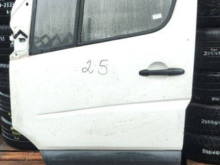 дверь передняя левая Mercedes-Benz Sprinter 2 поколение [рестайлинг] (W906) W906 2014, 2.2 л., дизель, 6МКПП, микроавтобус