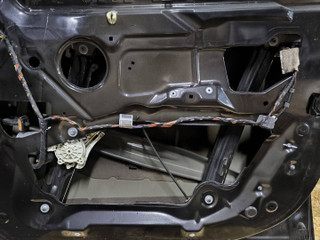 стеклоподъемник передний правый BMW X6 E71 [рестайлинг] E71 2013, 5.0 л., дизель, АКПП, 475, внедорожник 5 дв., полный привод