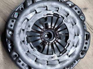 комплект сцепления Mercedes-Benz Sprinter 2 поколение [рестайлинг] (W906) W906 2014, 2.2 л., дизель, 6МКПП, микроавтобус, 324056210, 124051810