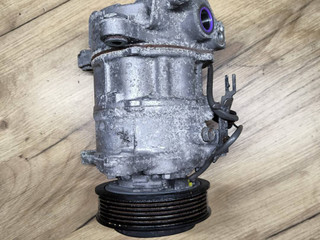 компрессор кондиционера BMW 1 серия F40 2020, 2.0 л., B48A20E, бензин, АКПП, белый, хетчбэк 5 дв., полный привод, 7948797