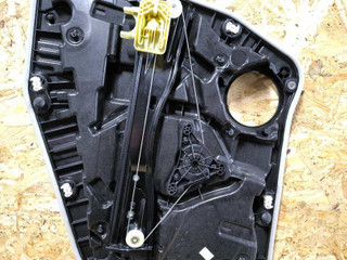 стеклоподъемник задний правый BMW X4 M F98 2021, 3.0 л., S58B30A, бензин, АКПП, donington grau (c28), внедорожник 5 дв., полный привод, 7417372