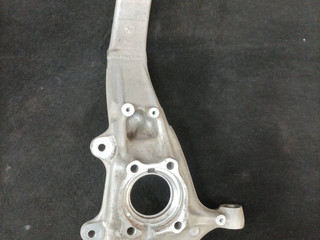 кулак поворотный правый BMW X5 G05 2021, 4.0 л., B58B30C, гибрид, АКПП, 475 black-sapphire metallic, внедорожник 5 дв., полный привод, 31216876656, 6876656