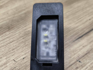 подсветка номера BMW X5 G05 2021, 4.0 л., B58B30C, гибрид, АКПП, 475 black-sapphire metallic, внедорожник 5 дв., полный привод, 9481841