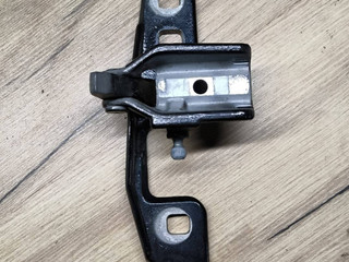 Петля заднего борта BMW X5 G05 2021, 4.0 л., B58B30C, гибрид, АКПП, 475 black-sapphire metallic, внедорожник 5 дв., полный привод