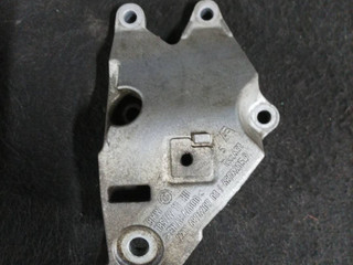 кронштейн двигателя BMW 4 серия G22/G23 G22 2021, 2.0 л., B48 B20 A, бензин, задний привод, 6876207, 6876205
