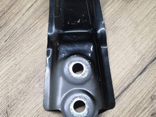 крепление крыла переднего левого BMW X5 G05 2021, 4.0 л., B58B30C, гибрид, АКПП, 475 black-sapphire metallic, внедорожник 5 дв., полный привод, 7418217