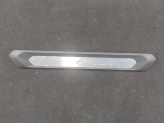 накладка на порог внутренняя BMW X3 G01 2019, 2.0 л., B46 B20 B, бензин, АКПП, 668, внедорожник 5 дв., задний привод, 7393397