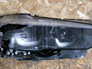 фара правая BMW X5 G05 2021, 4.0 л., B58B30C, гибрид, АКПП, 475 black-sapphire metallic, внедорожник 5 дв., полный привод, 9481786
