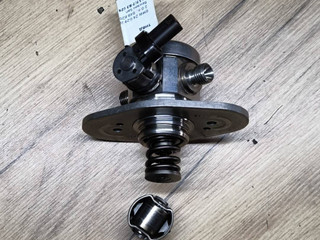 ТНВД BMW Z4 G29 2020, 2.0 л., B48 B20 B, бензин, АКПП, san francisco rot metallic (c34), родстер, задний привод, 8631642, 13518631642