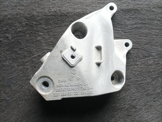 кронштейн двигателя BMW 8 серия G14/G15 G16 2021, 4.0 л., бензин, АКПП, с36, седан, задний привод, 22116861557, 6861557, 22116861553, 6861553