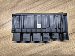 Блок питания BMW 4 серия G22/G23 G22 2021, 2.0 л., B48 B20 A, бензин, задний привод, 12638638551, 8638551