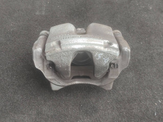 суппорт передний правый BMW X1 U11 2023, 2.0 л., бензин, АКПП, 475, внедорожник 5 дв., полный привод, 6891048