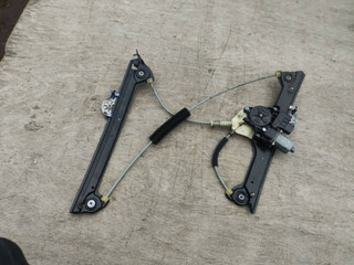 стеклоподъемник передний правый BMW M8 F91/92 F93 2020, 4.4 л., S63 B44 B, бензин, АКПП, седан, полный привод, 9449892