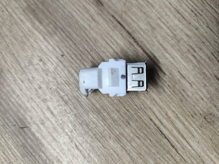 разъем AUX / USB BMW M8 F91/92 F93 2020, 4.4 л., S63 B44 B, бензин, АКПП, седан, полный привод, 9390501