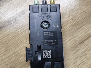 усилитель антенны BMW M8 F91/92 F93 2020, 4.4 л., S63 B44 B, бензин, АКПП, седан, полный привод, 6835187, 65206835187