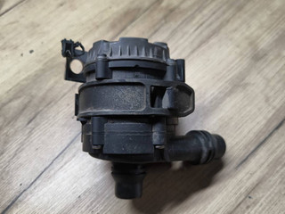 насос антифриза дополнительный BMW M8 F91/92 F93 2020, 4.4 л., S63 B44 B, бензин, АКПП, седан, полный привод, 11518638237, 8638237