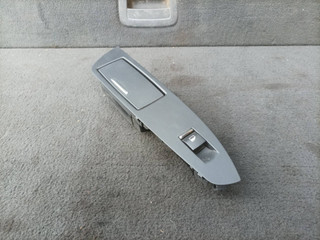 пепельница BMW 7 серия F01/F02 F01 2009, 3.0 л., N57 D30 A, дизель, АКПП, задний привод, 9116337