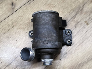 помпа BMW 3 серия F30/F31/F34 F30 2012, 3.5 л., i, бензин, АКПП, седан, задний привод, 7596763